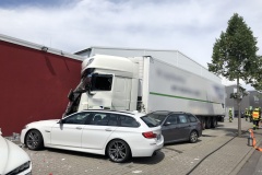 2020-06-08_VU-LKW