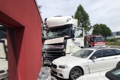 2020-06-08_VU-LKW2